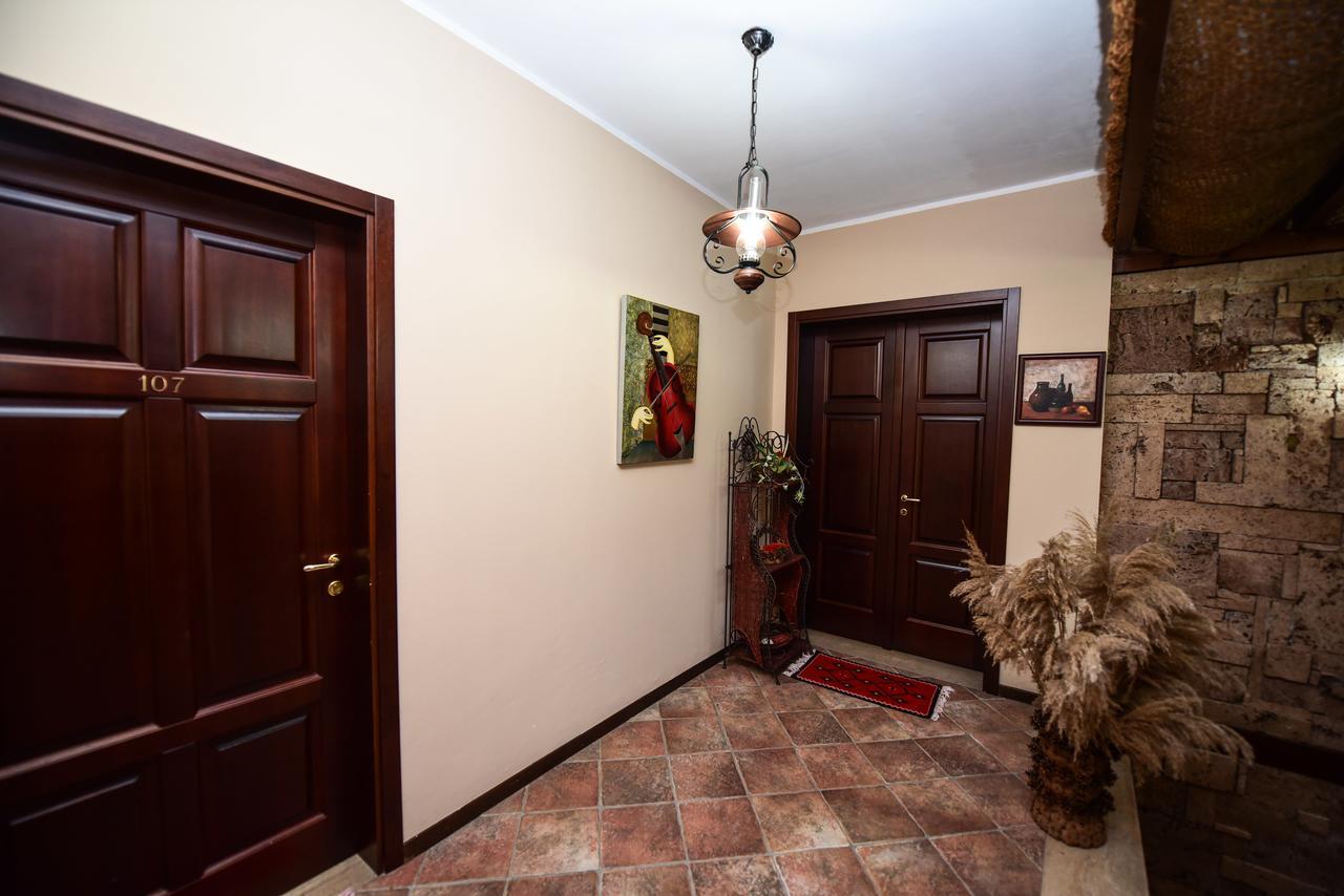 Real Scampis Hotel Elbasan Exterior foto